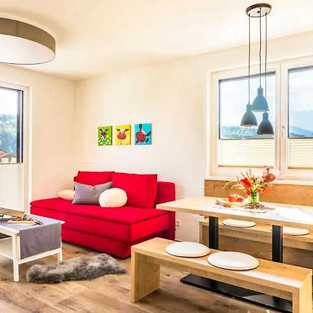 Motzenhof - Stadtnaehe Salzburg - Modernes Bauernhoferlebnis Inklusive Apartment *