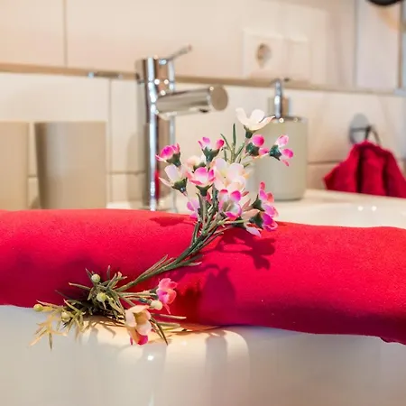 Apartament Motzenhof - Stadtnaehe Salzburg - Modernes Bauernhoferlebnis Inklusive *