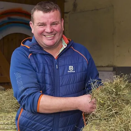 Apartament Motzenhof - Stadtnaehe Salzburg - Modernes Bauernhoferlebnis Inklusive