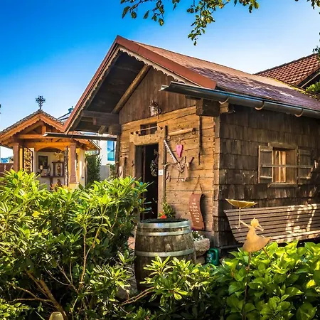 Motzenhof - Stadtnaehe Salzburg - Modernes Bauernhoferlebnis Inklusive *