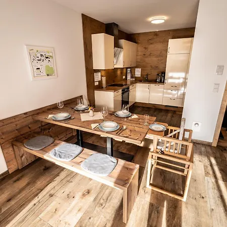 Motzenhof - Stadtnaehe Salzburg - Modernes Bauernhoferlebnis Inklusive Apartament *