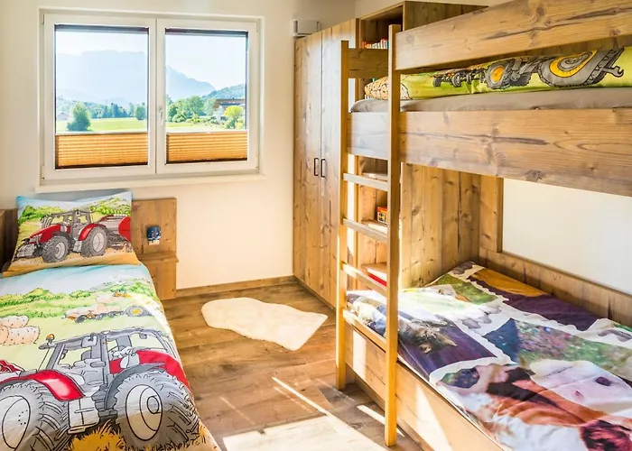 Apartament Motzenhof - Stadtnaehe Salzburg - Modernes Bauernhoferlebnis Inklusive Adnet